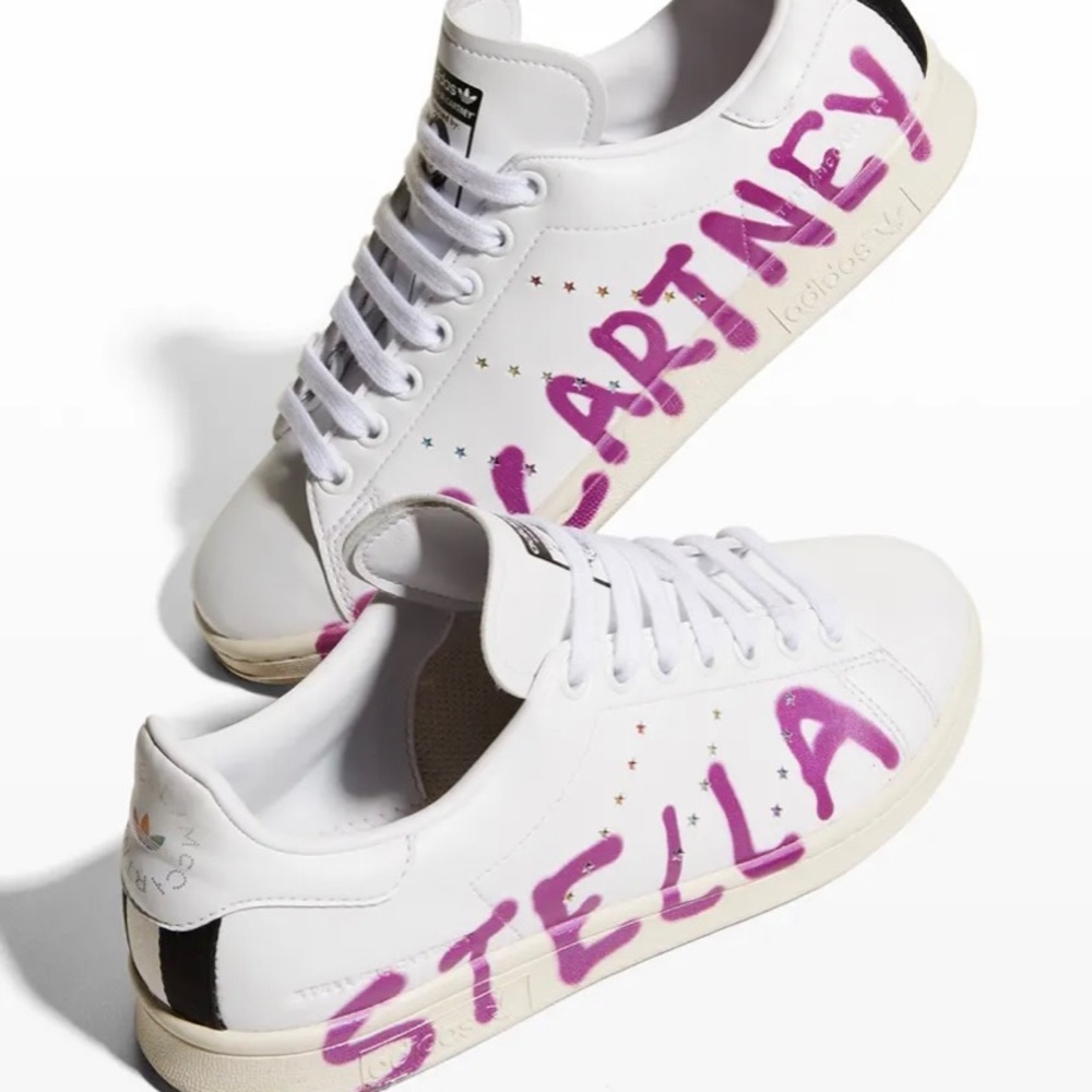 NEW IN BOX LTO Stella McCartney Adidas women’s Size 7 sneakers
